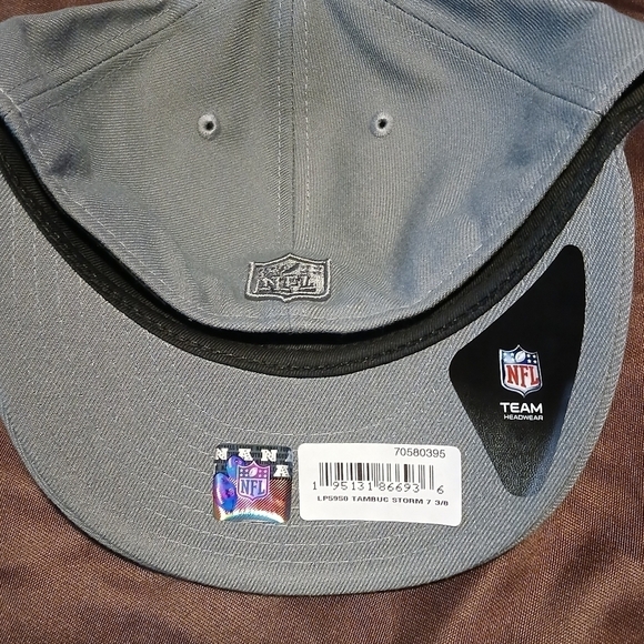 Hat - Picture 4 of 6